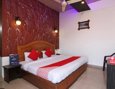 Hotel Parth Sitapur Muafi Exteriér fotografie